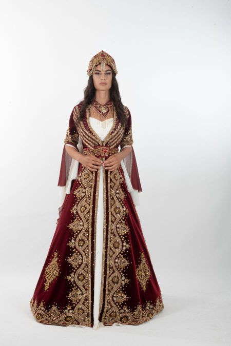 Hint İşi Püsküllü Bordo Kaftan Kınalık